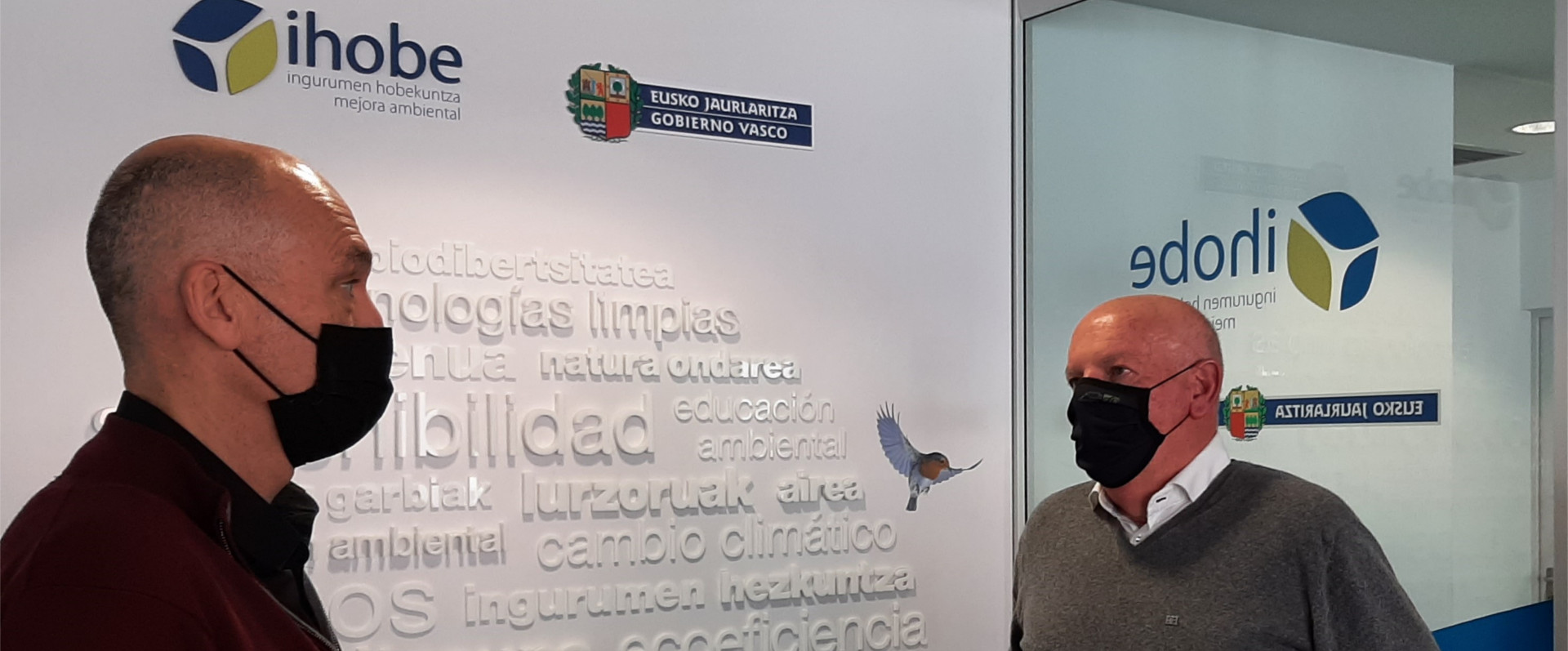 Ihobe sozietate publikoak akordioa berritu du Euskal Kazetarien Elkarte eta Elkargoarekin ingurumen-komunikazioa sustatzeko