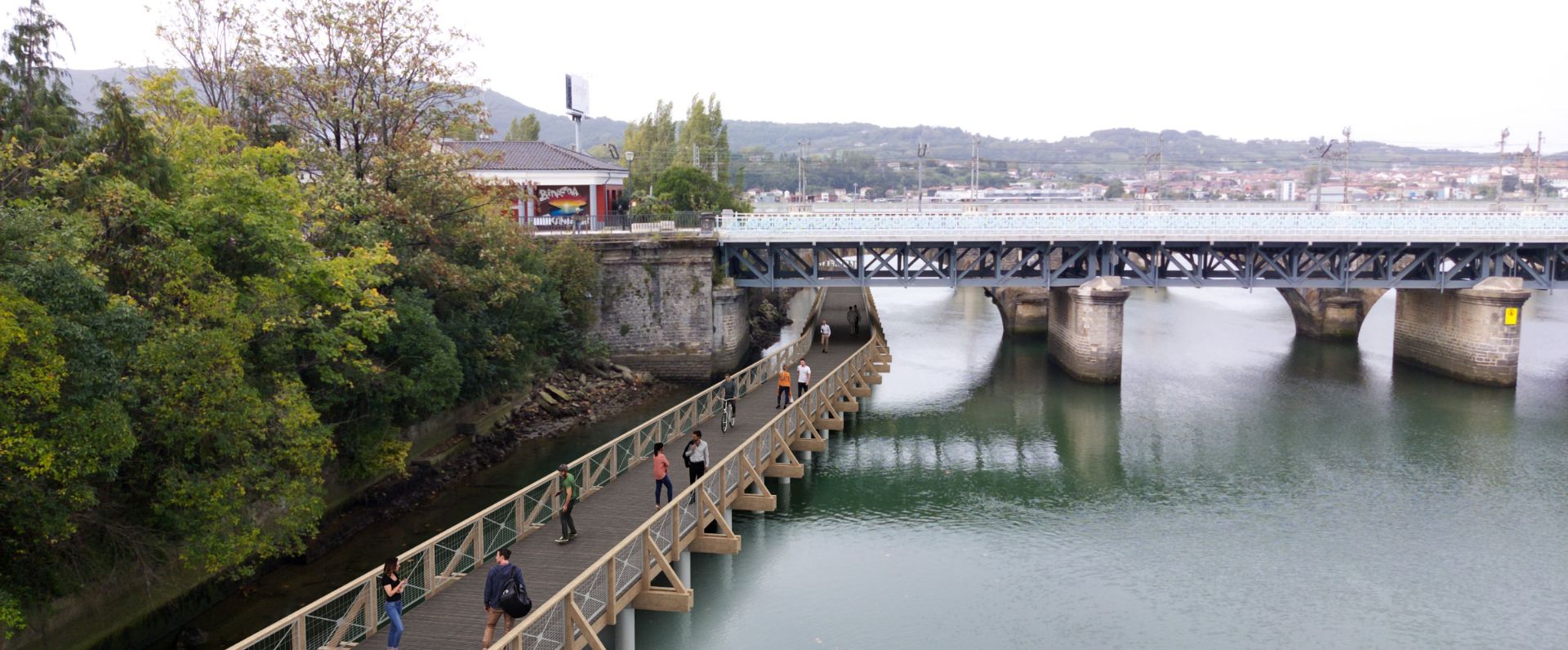 Eusko Jaurlaritzak Pierre Lotiko oinezkoen eta txirrindularien ibilbideen eta Hondarribia-Irun-Hendaia konexioaren obrak lizitatu ditu 3,7 M-ren truke, eta 12 hilabeteko egikaritze-epearekin