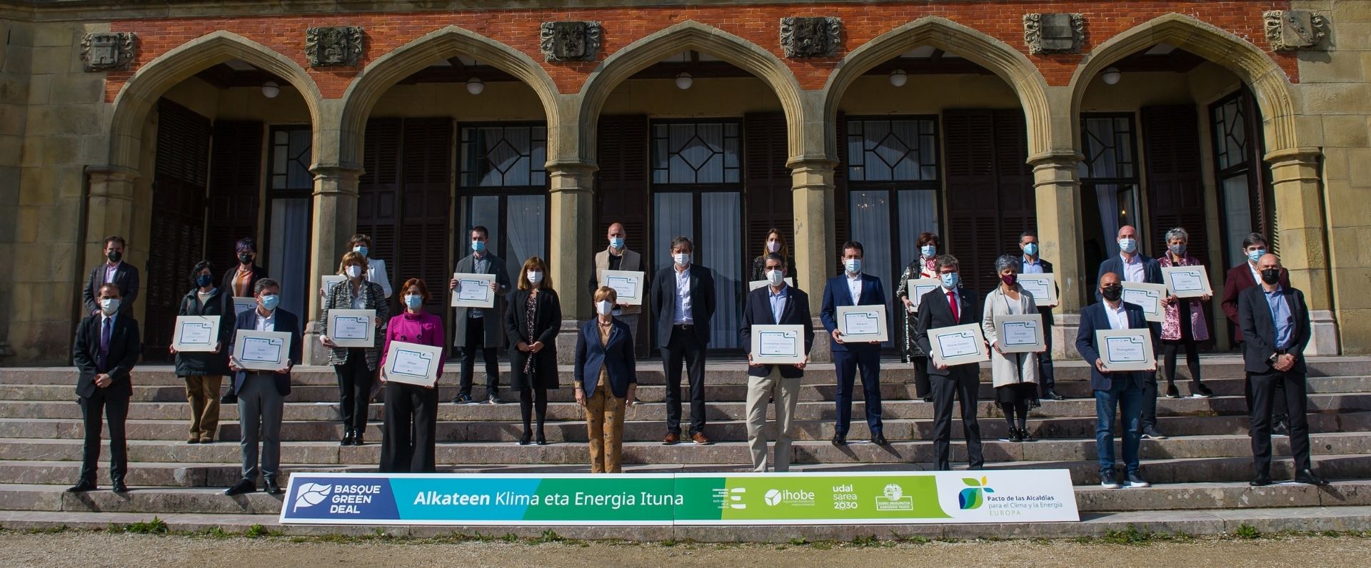 Tapia reconoce el compromiso con la acción climática de 21 ayuntamientos vascos adheridos al Pacto de las Alcaldías para el Clima y la Energía