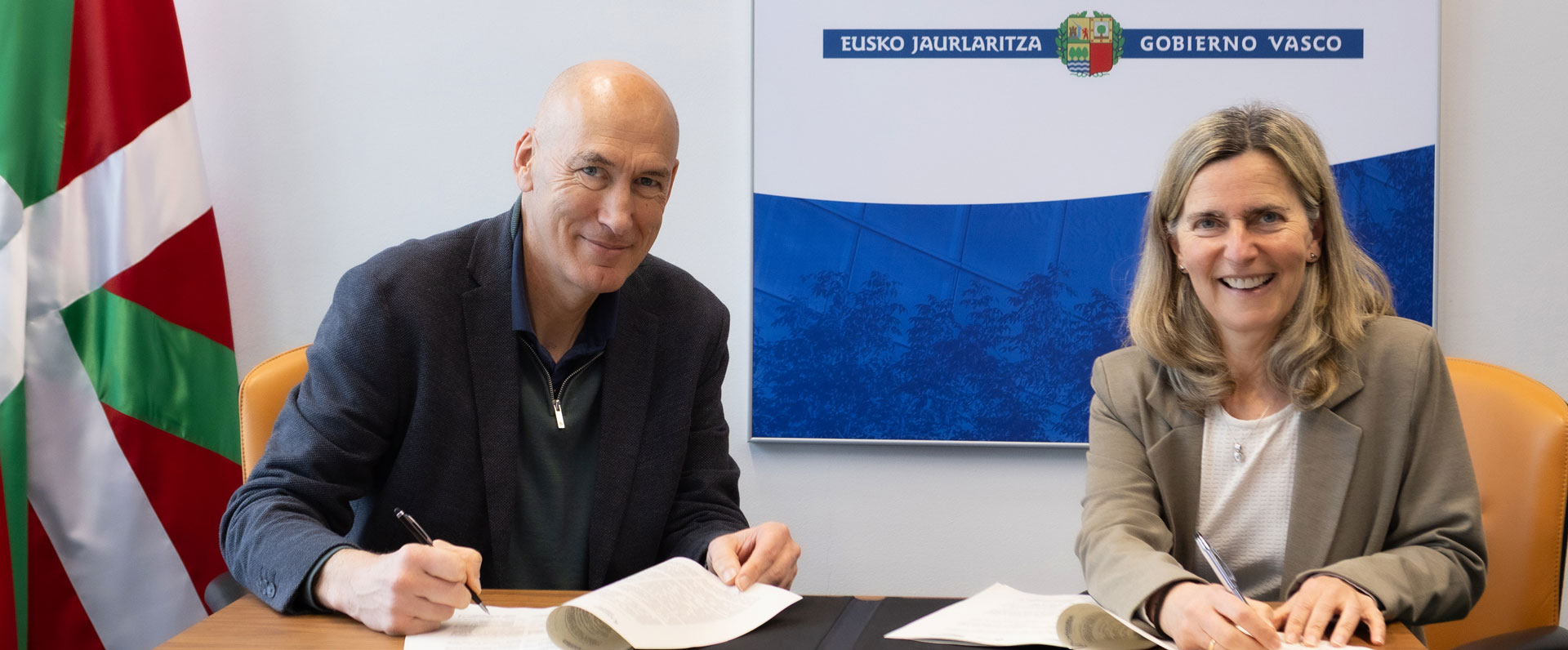 Ihobe y Orkestra renuevan su alianza para impulsar el conocimiento en competitividad y sostenibilidad